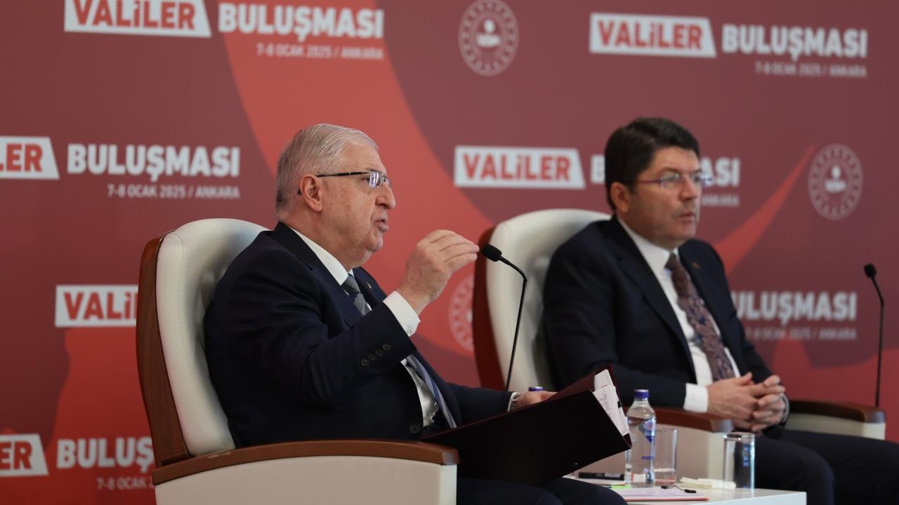 Bakan Güler, Valiler Buluşması'na katıldı
