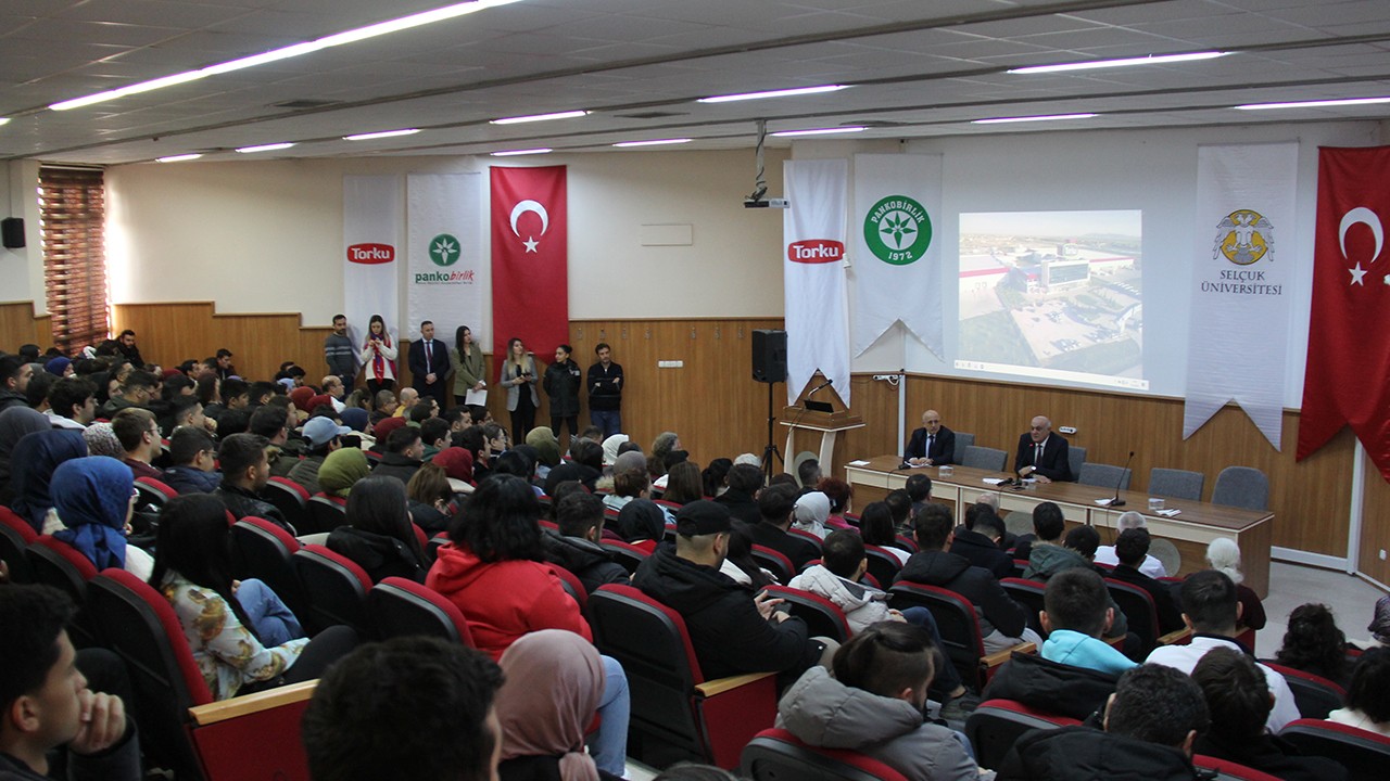 Başkan Erkoyuncu Selçuk Üniversitesi Ziraat Fakültesi öğrencileriyle buluştu