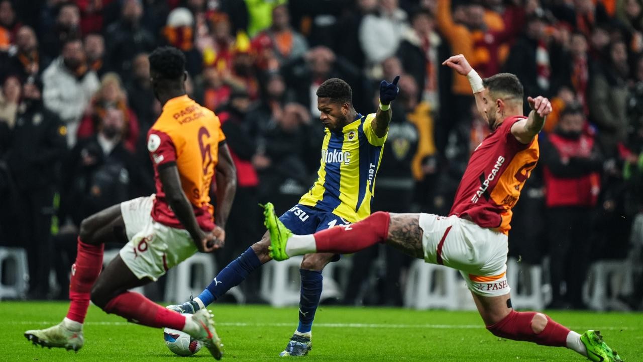 Ziraat Türkiye Kupası'nda Fenerbahçe-Galatasaray derbisi oynanacak